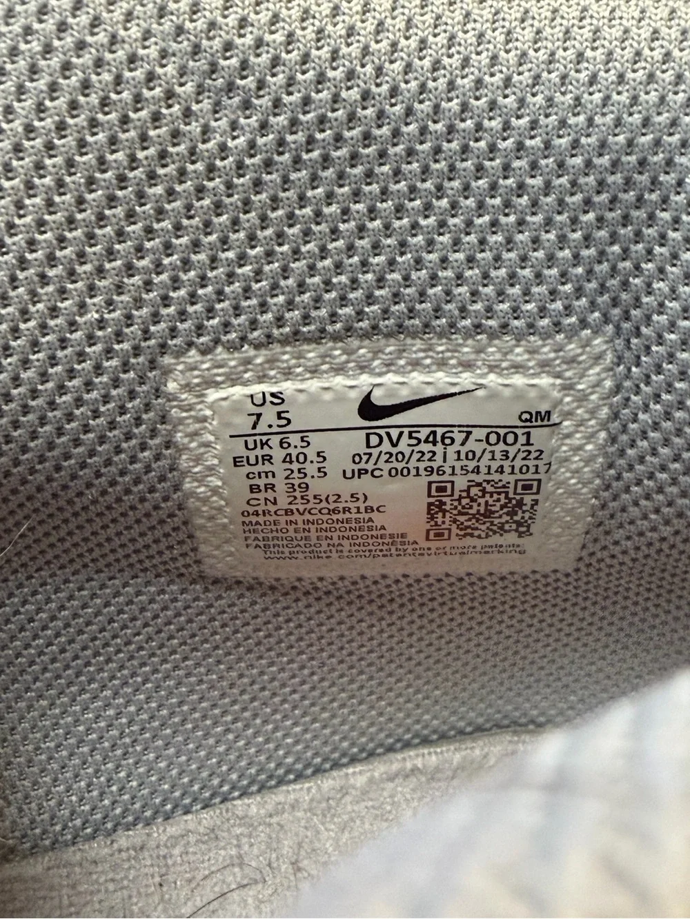 Nike •men’s size